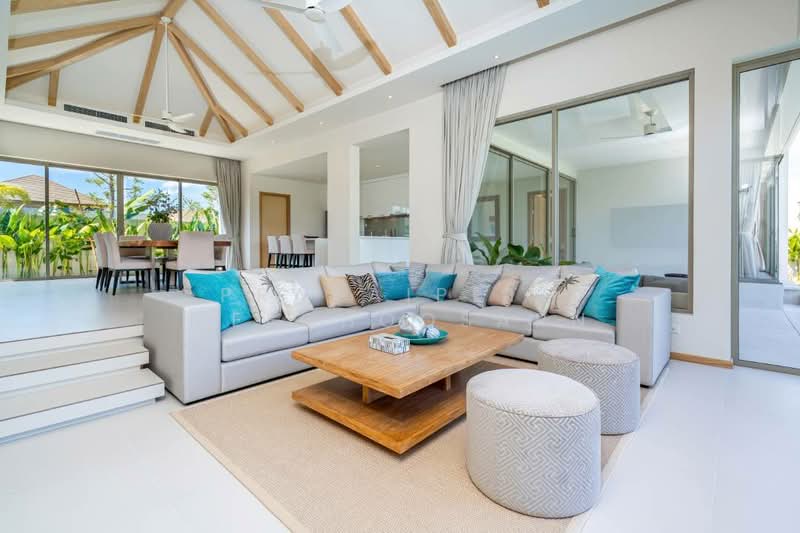 Trichada Breeze, Phuket
