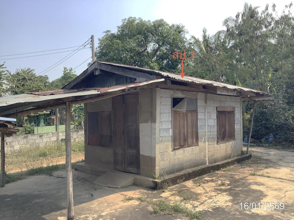 Single-detached house in Chai Nat Province, facing the Ka Canal.