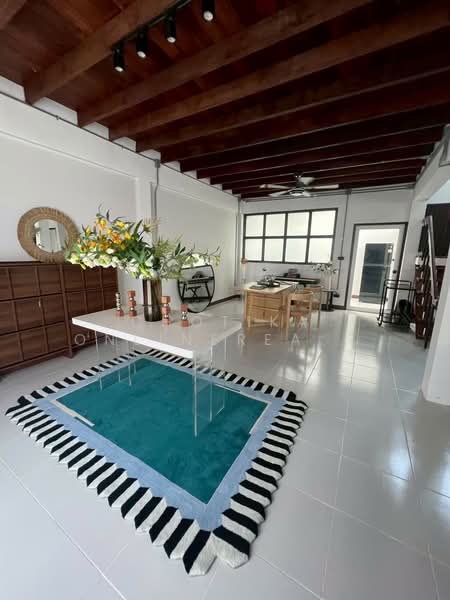 Baan Suan Charoenjai, Bangkok