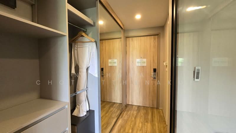 Blossom Condo @ Sathorn-Charoenrat, Bangkok