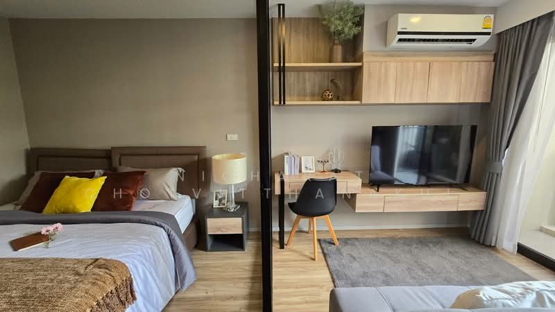 Blossom Condo @ Sathorn-Charoenrat, Bangkok