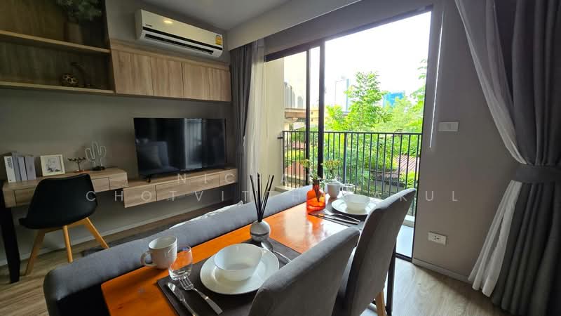 Blossom Condo @ Sathorn-Charoenrat, Bangkok