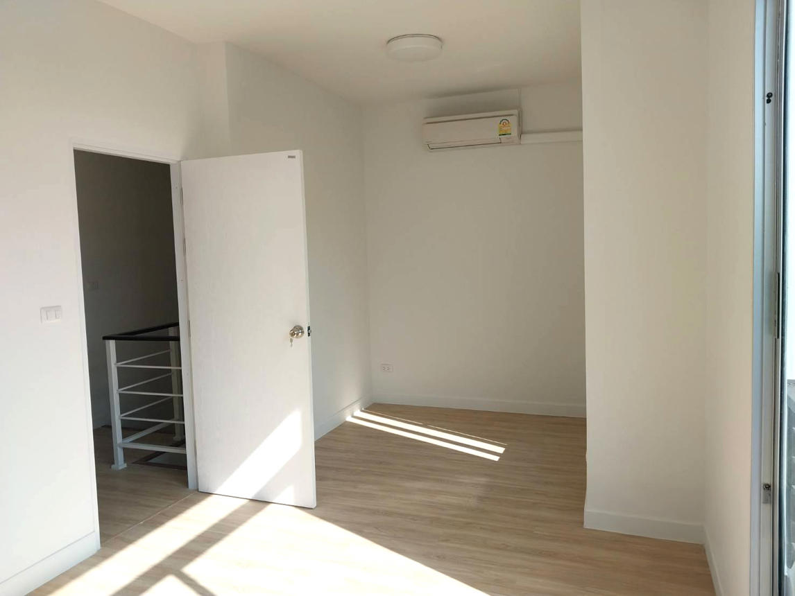 บ้านเดี่ยว บ้านพฤกษา ลาดกระบัง-สุวรรณภูมิ 86/2 บางเสาธง สมุทรปราการ