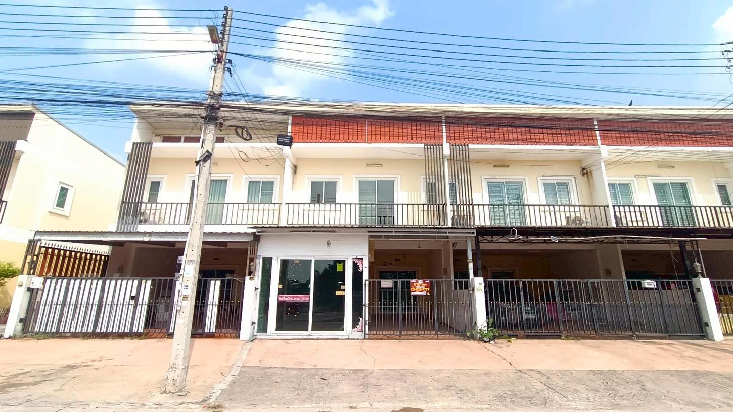 Townhouse in House Wishing Park 3, Si Racha, Chonburi