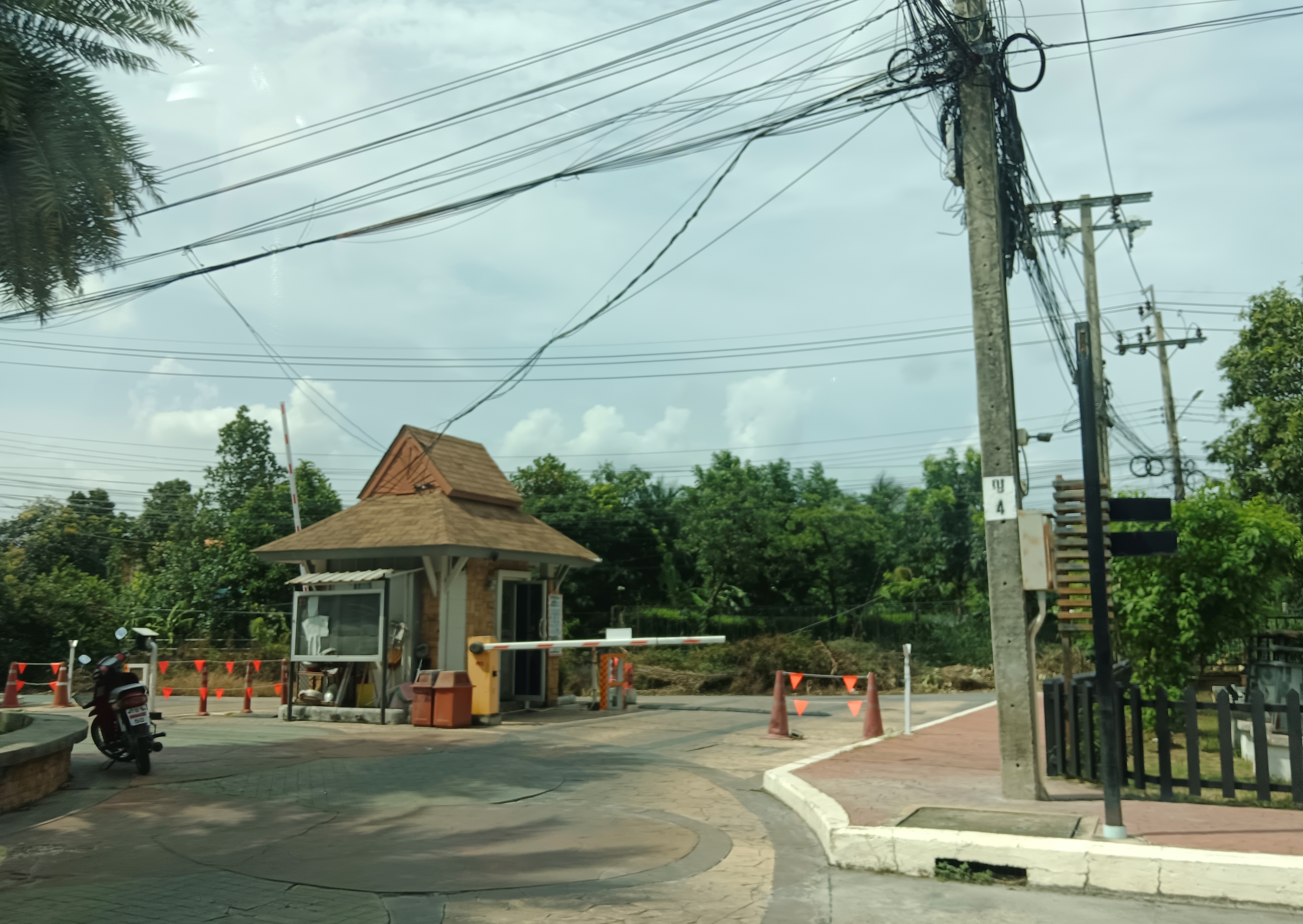 ทาวน์เฮ้าส์ ไพร์มเพลส รัตนาธิเบศร์ - บางใหญ่ นนทบุรี
