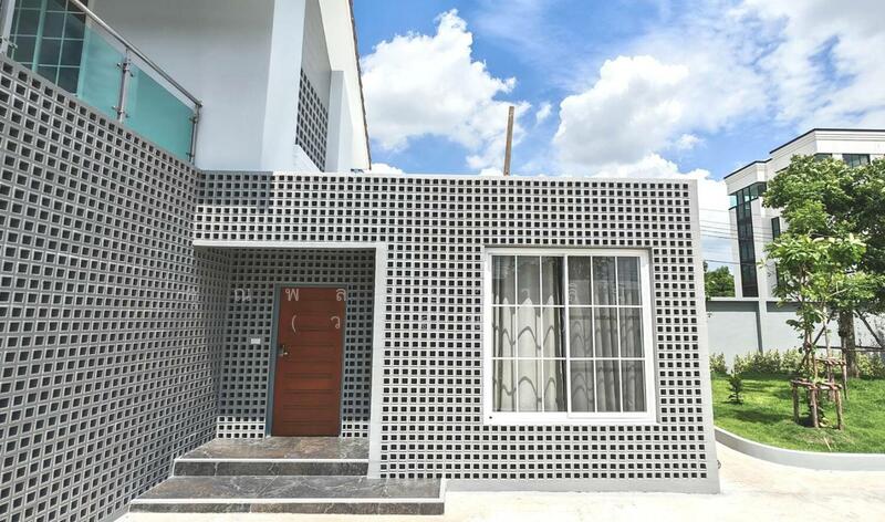 Baan Green Lake Bangna-Trad, Samut Prakan