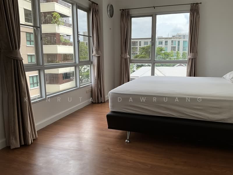 Condo One Sathorn, Bangkok