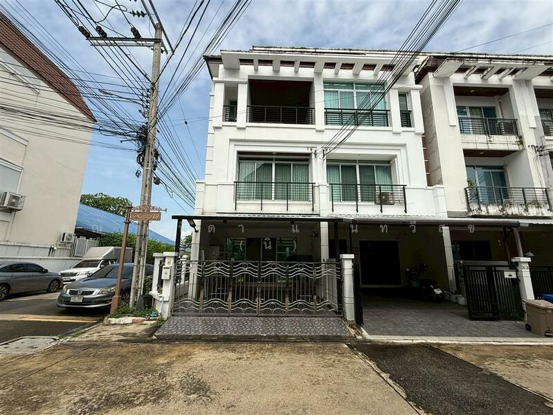 Baan Klang Muang The Royal Monaco Srinakarin-Pattanakarn, Bangkok