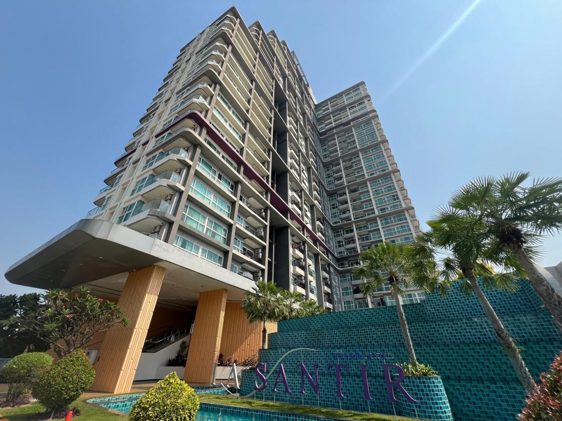 Condominium La Santeier Bang Lamung Chonburi