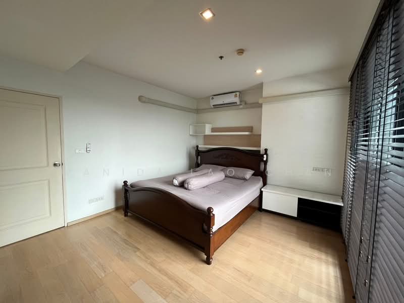 Noble Reflex, Bangkok