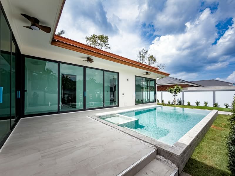 New Modern Villa for Sale in the Heart of Ao Nang, Krabi, Krabi