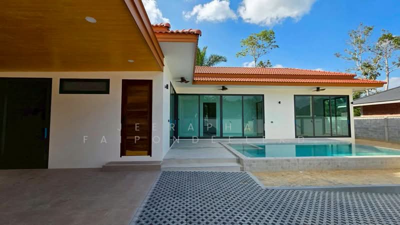 New Modern Villa for Sale in the Heart of Ao Nang, Krabi, Krabi