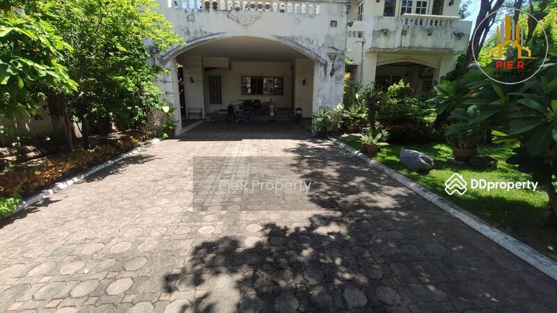 Nakarin Garden Village, Bangkok