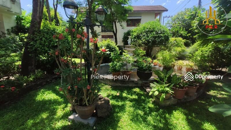 Nakarin Garden Village, Bangkok