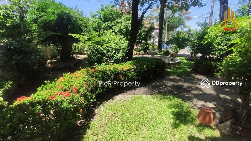 Nakarin Garden Village, Bangkok