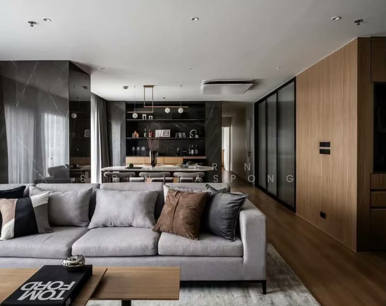 Noble Remix, Bangkok