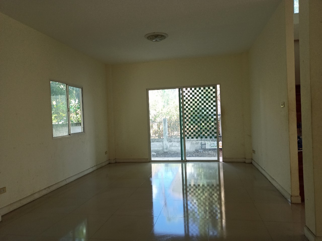 Baan Lalin In The Park Wongwaen – Rattanathibet
