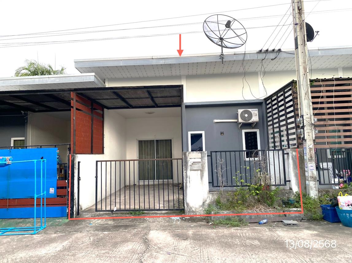Townhouse at The Ville Amata City - Bua Yai Si Racha Chonburi