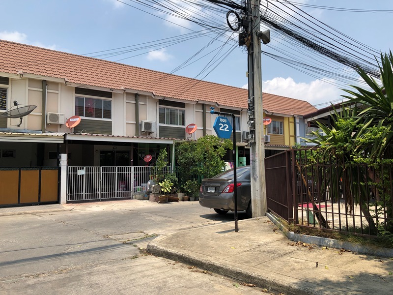 ทาวน์เฮ้าส์ โครงการบ้านพฤกษา 45 บางบัวทอง-ลาดปลาดุก