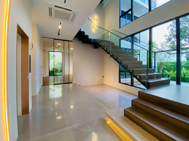 VIVE New Krungthepkreetha, Bangkok