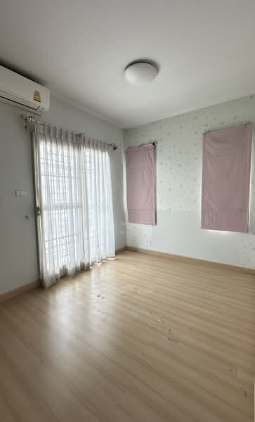 The Village Bangna KM.10 Samut Prakan, Samut Prakan