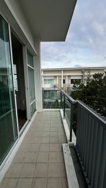 Rare Corner 4BR Townhome at Town Plus X Ladprao Near Expressway Bangkok, Bangkok