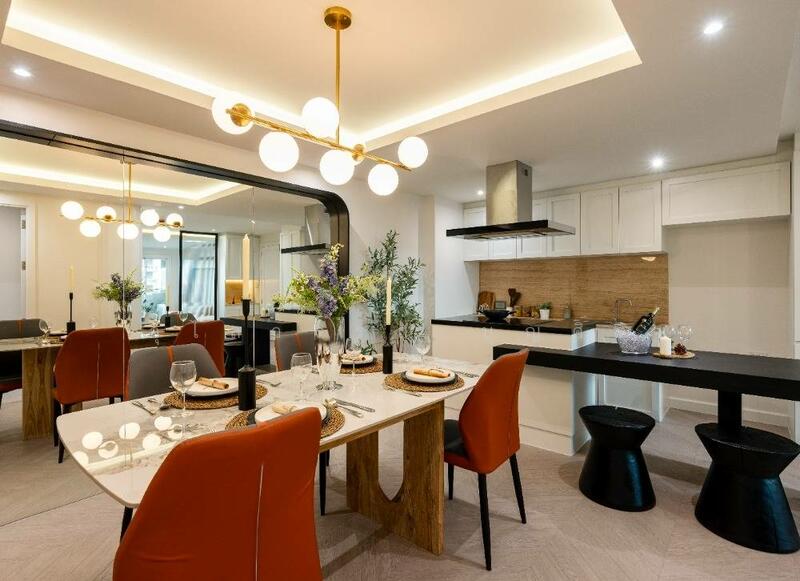 Le Nice Ekamai, Bangkok