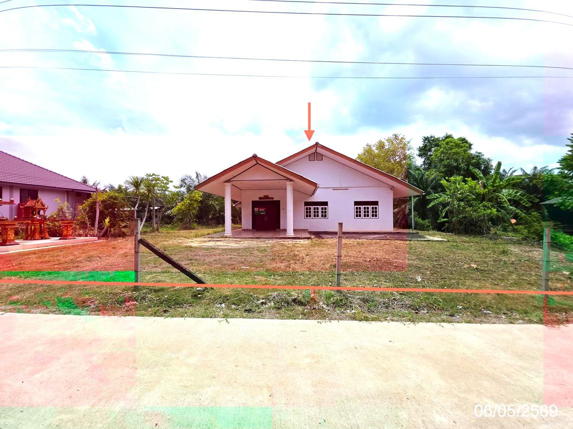 Single-Family Home in Surat Thani City, Surat Thani Province
