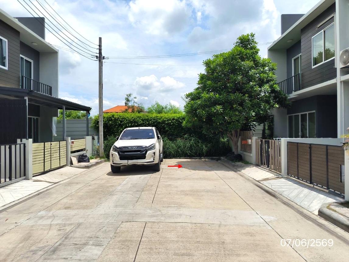 ทาวน์เฮ้าส์ เดอะคัลเลอร์ส วงแหวน-ราชพฤกษ์ บางบัวทอง นนทบุรี
