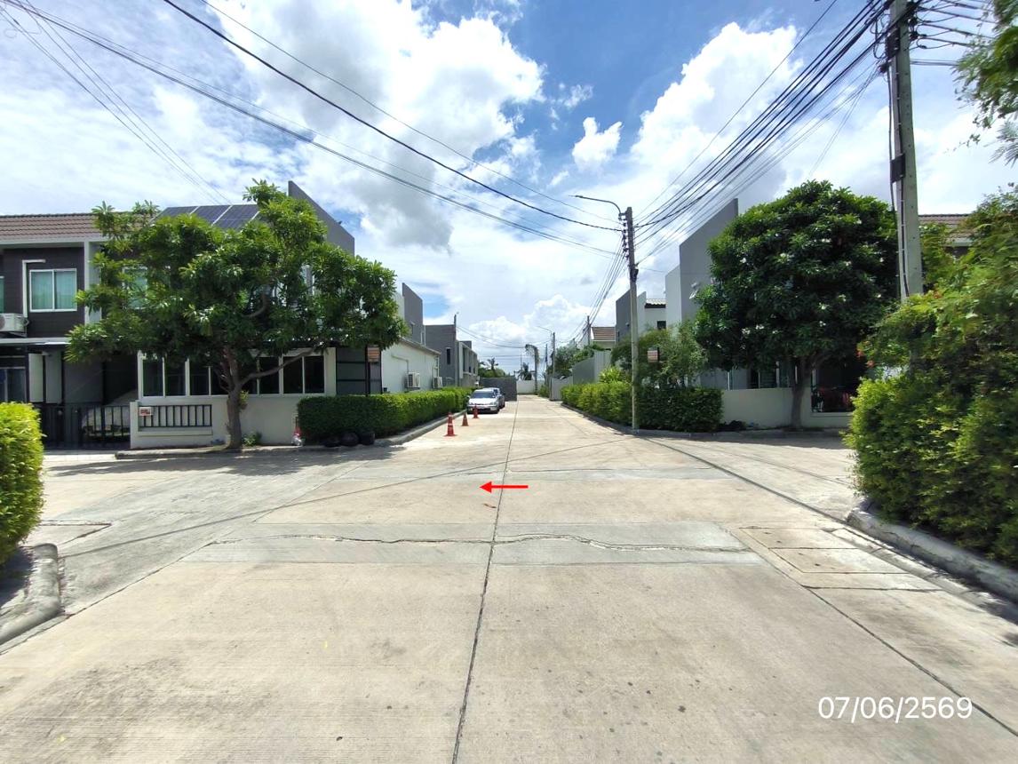 ทาวน์เฮ้าส์ เดอะคัลเลอร์ส วงแหวน-ราชพฤกษ์ บางบัวทอง นนทบุรี