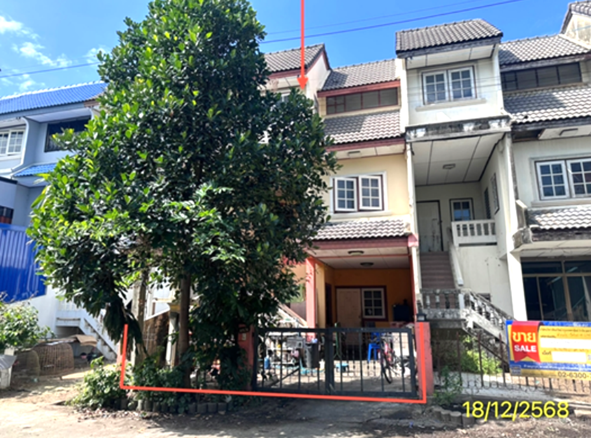 Townhouse in Pathum Thani, Pathum Thani