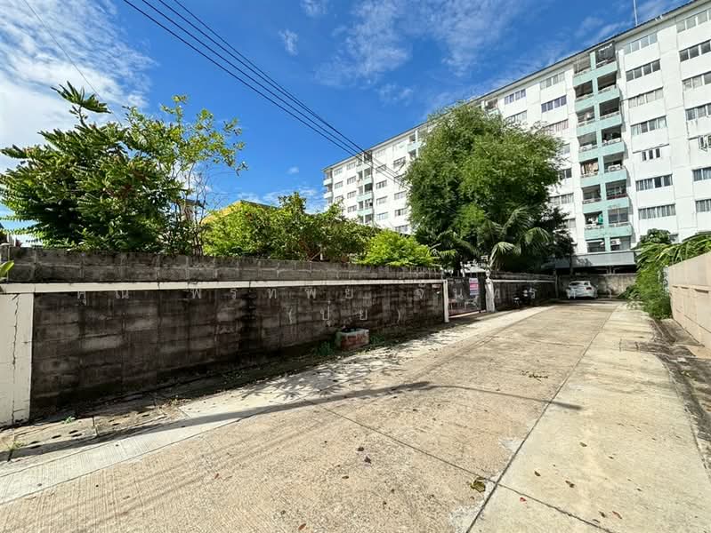 ที่ดินเเถมบ้านเดี่ยว 249 ตร.ว. หมู่บ้านศานตินิเวศน์ ตรงข้ามแม็คโคร บางกะปิ ซอยลาดพร้าว115, Bangkok