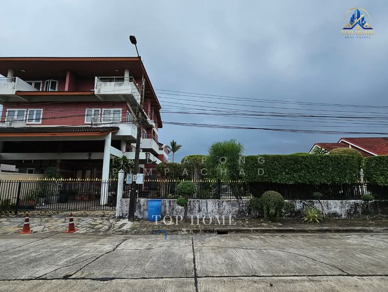 เอกบุรี รามอินทรา, Bangkok