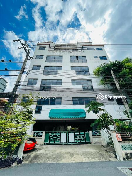 Ekkamai Place, Bangkok