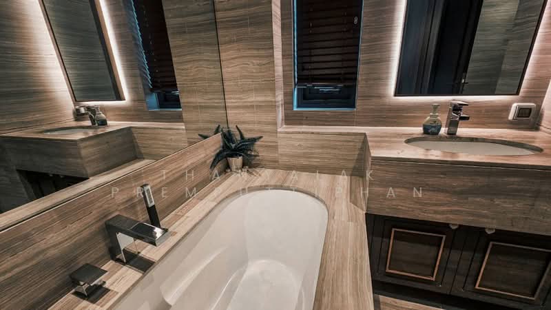 The Diplomat 39, Bangkok