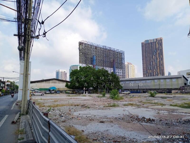 ขาย ที่ดินพระราม 4 เนื้อที่ 3 ไร่ ถนนคอนกรีตกว้างประมาณ 6-8 m. เขตทางกว้าง 20 m. หน้ากว้าง 121 m., Bangkok