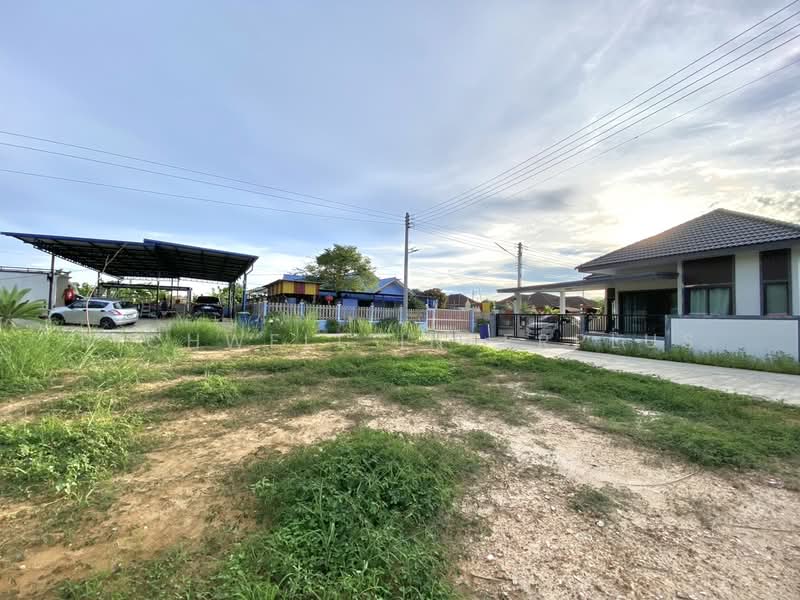 Land for sale in Taphong, filled in, area 52 sq.w., next to concrete road, Takad Sai 1,, Rayong