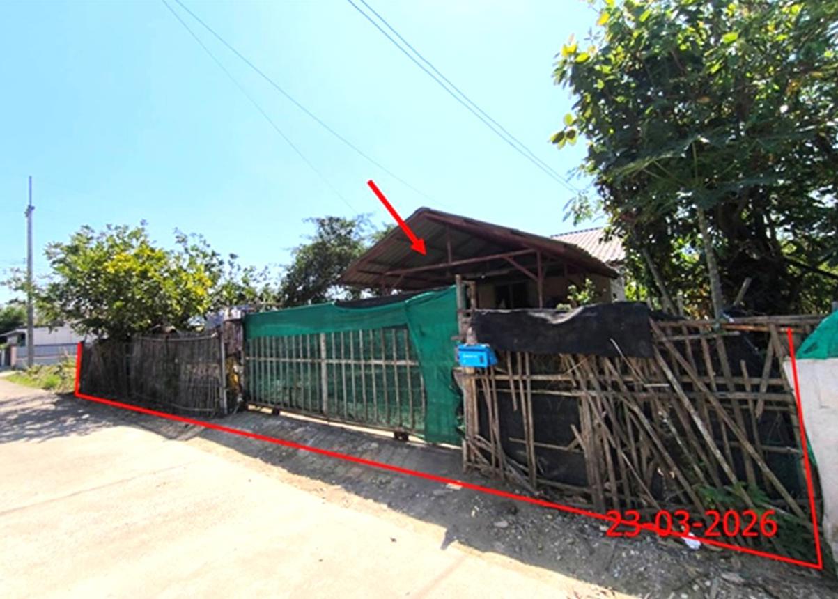 Single-Story House in Pa Sang, Lamphun