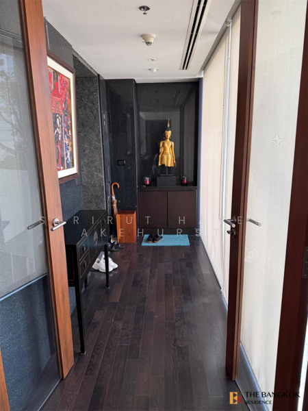 Hansar Rajdamri, Bangkok