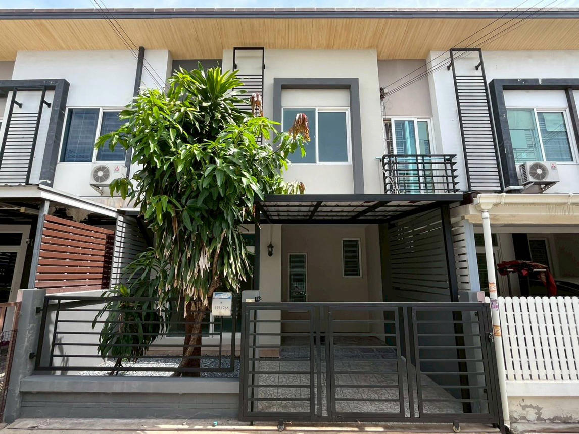 ทาวน์เฮ้าส์ บ้านกัสโต้ รามคำแหง สะพานสูง กรุงเทพมหานคร