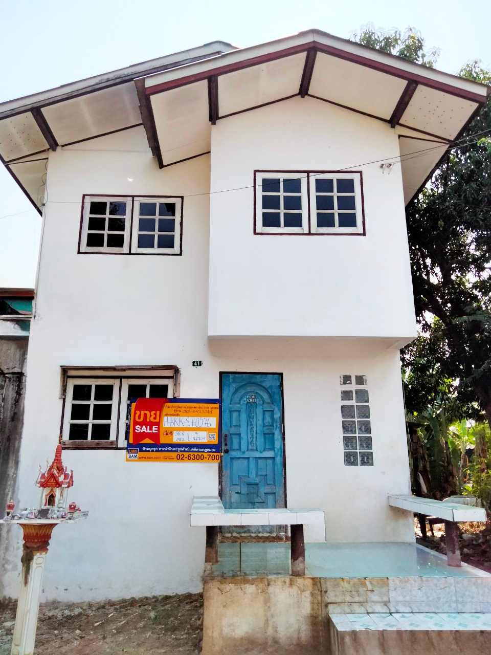 Single-Family House in Bang Khun Thian