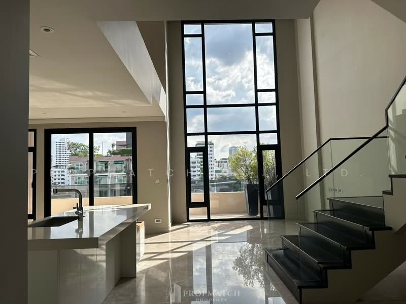 Nivati Thonglor 23, Bangkok