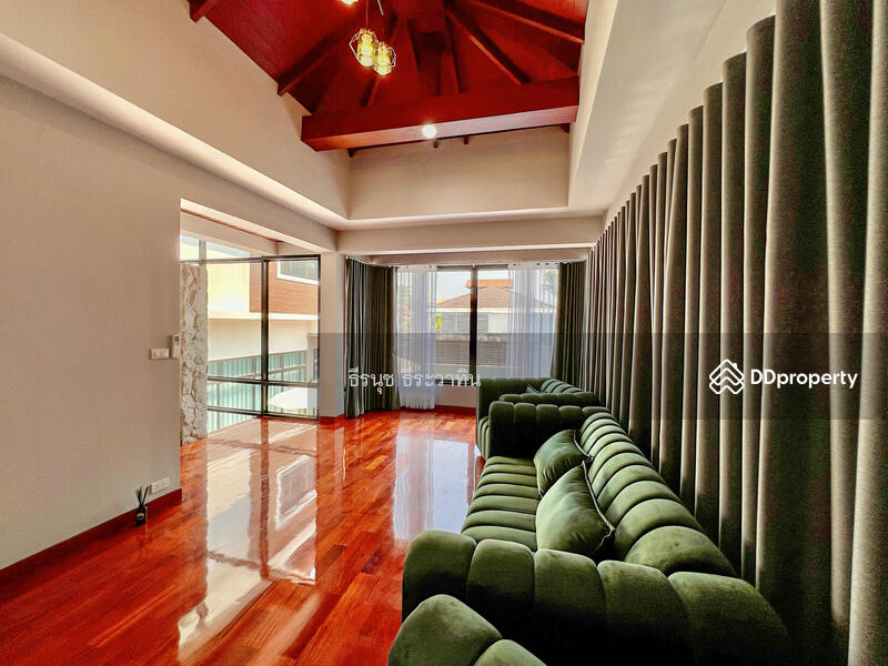 3-BR Luxury Pool Villa, Phahonyothin 56, Bangkok