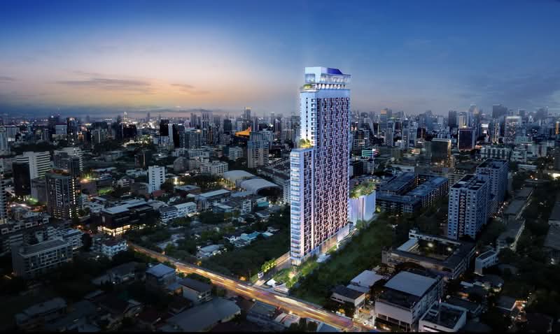 XT Ekkamai, Bangkok