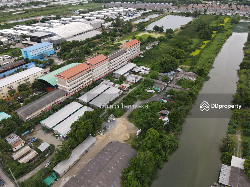 ที่ดิน ลาดกระบัง (เหมาะสร้าง โครงการจัดสรร + โกดัง + คลังสินค้า) 29-3-64 ไร่, Bangkok