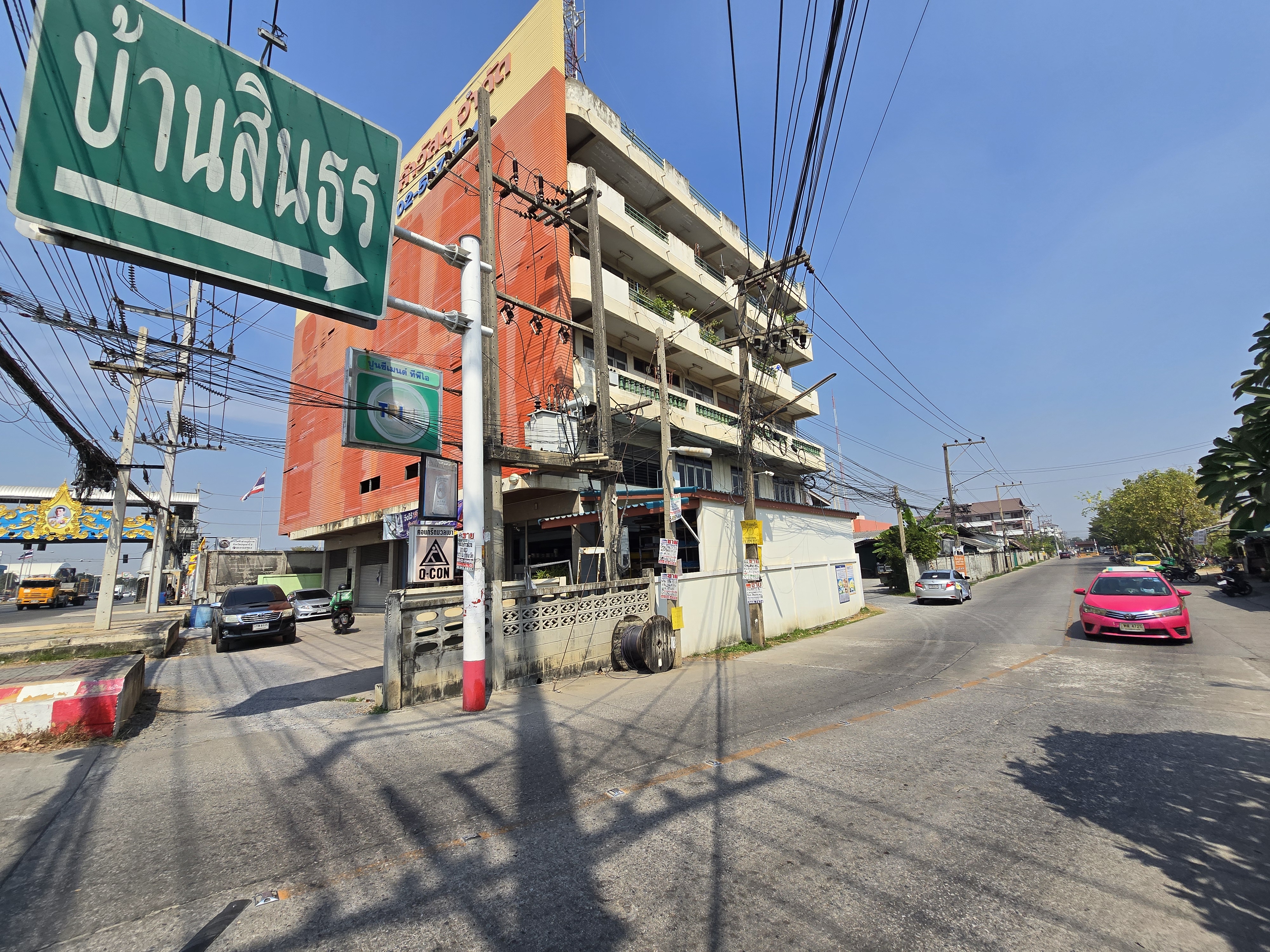 ทาวน์เฮ้าส์ โครงการบ้านสินธร เมืองปทุมธานี