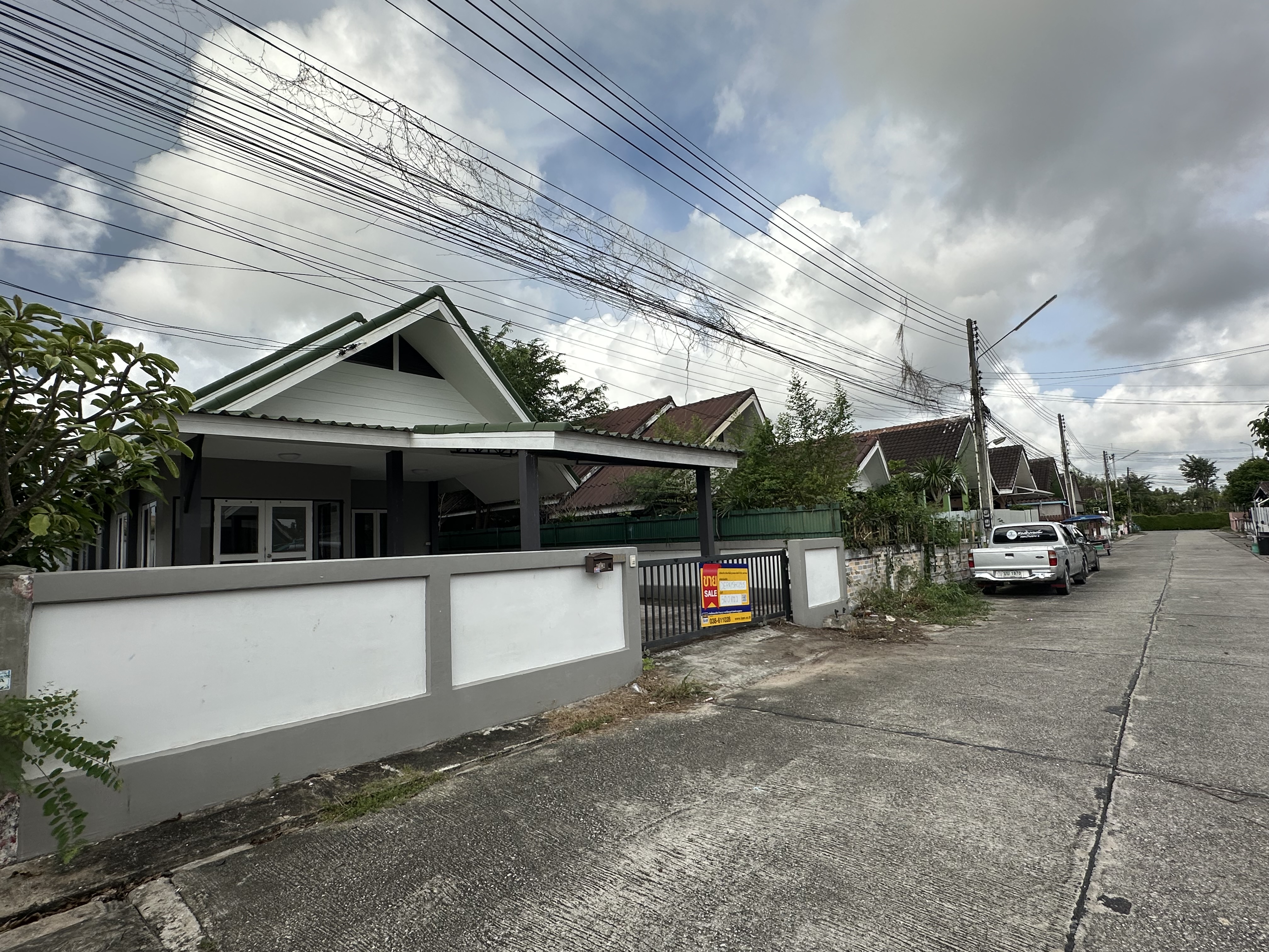 บ้านเดี่ยว โครงการสุรัตน์ฟอร์เรสต์ บ้านฉาง : ปรับปรุงใหม่