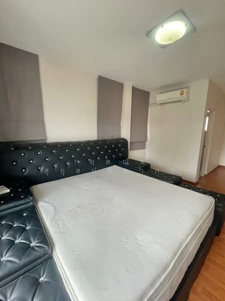 Casa Premium On Nut-Wongwaen, Bangkok