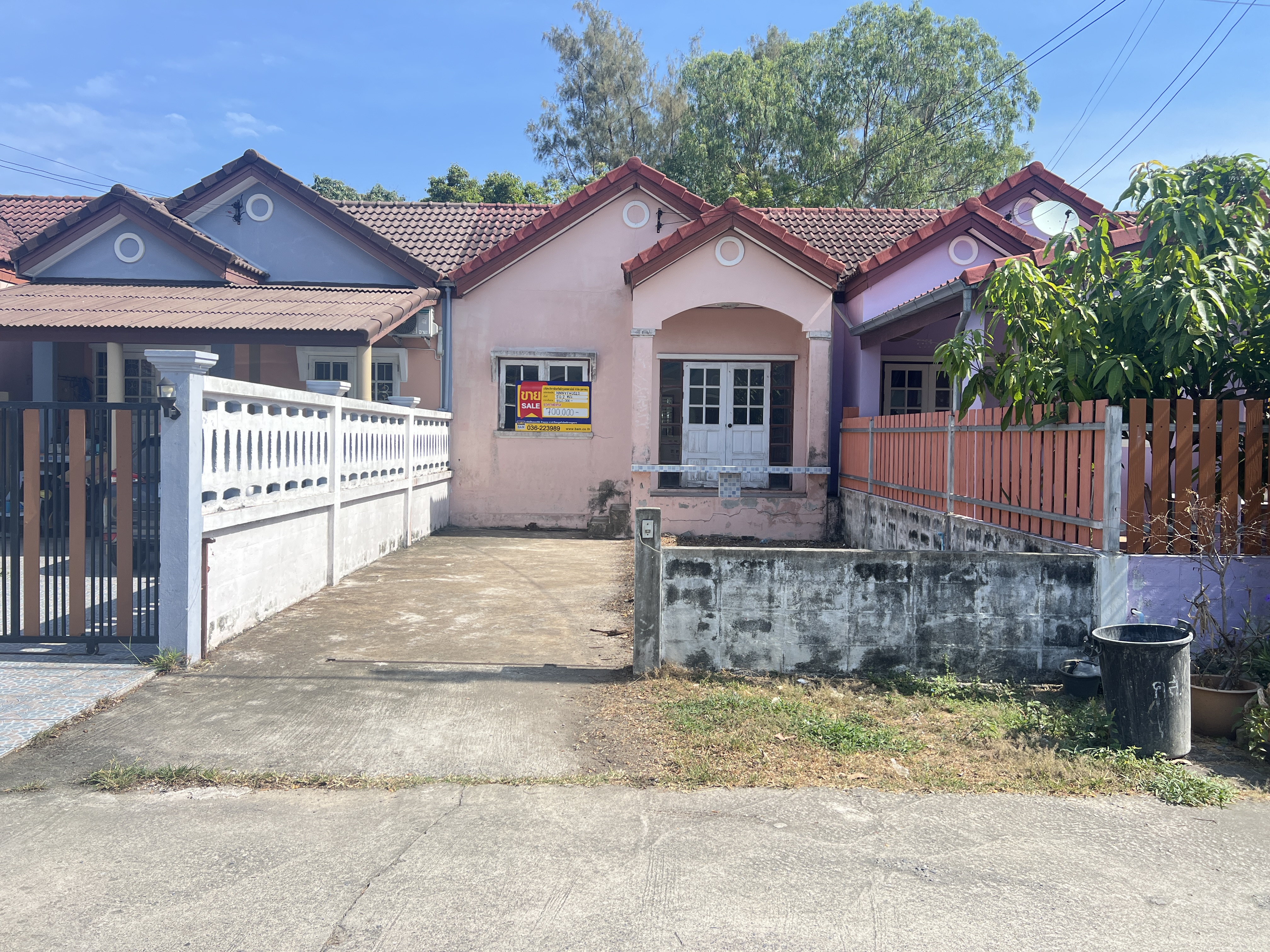 Townhouse project at Baan Suan Saen Suk, Ongkharak
