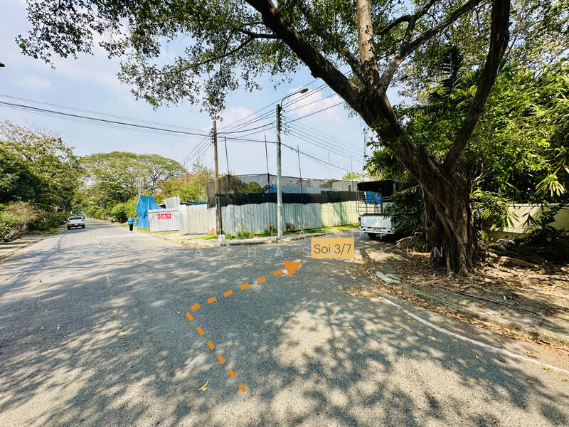 Navatanee Residence, Bangkok